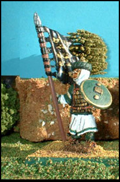 ACE18 - Arab officer/standard bearer