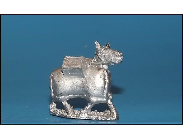 BZT H4 - Imperial baggage train mule with load