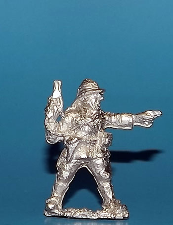 PB17 - DISMOUNTED CAVALRY OFFICER